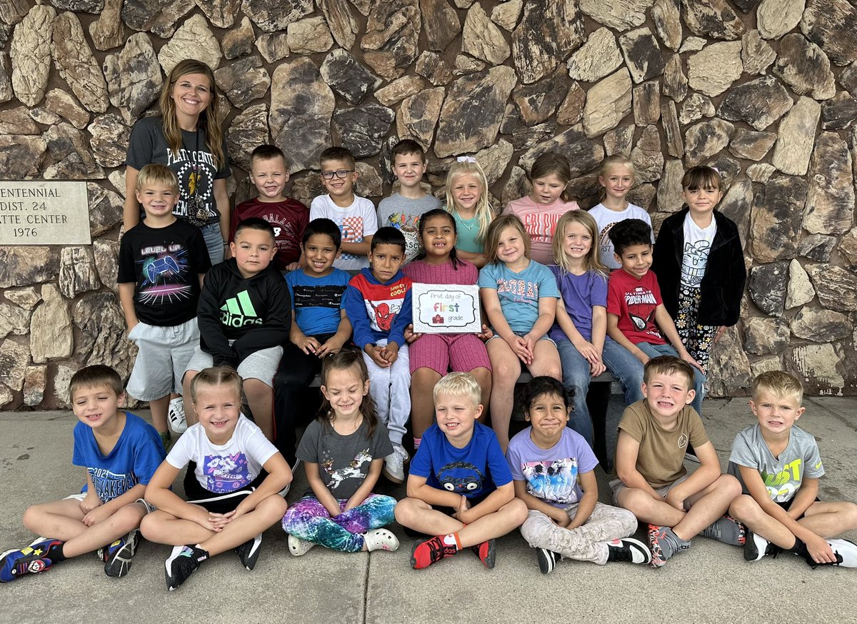First day of 1st Grade ✔️
Super excited for another year 🍎 📓
<a href="/PCElemSchool/">PC Elementary School</a> #lakeviewvikes <a href="/Lakeviewhigh/">Lakeview High School</a>