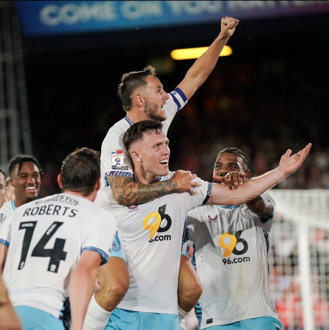 These boys look together again, 
Something that was very absent last season 👍
#twitterclarets