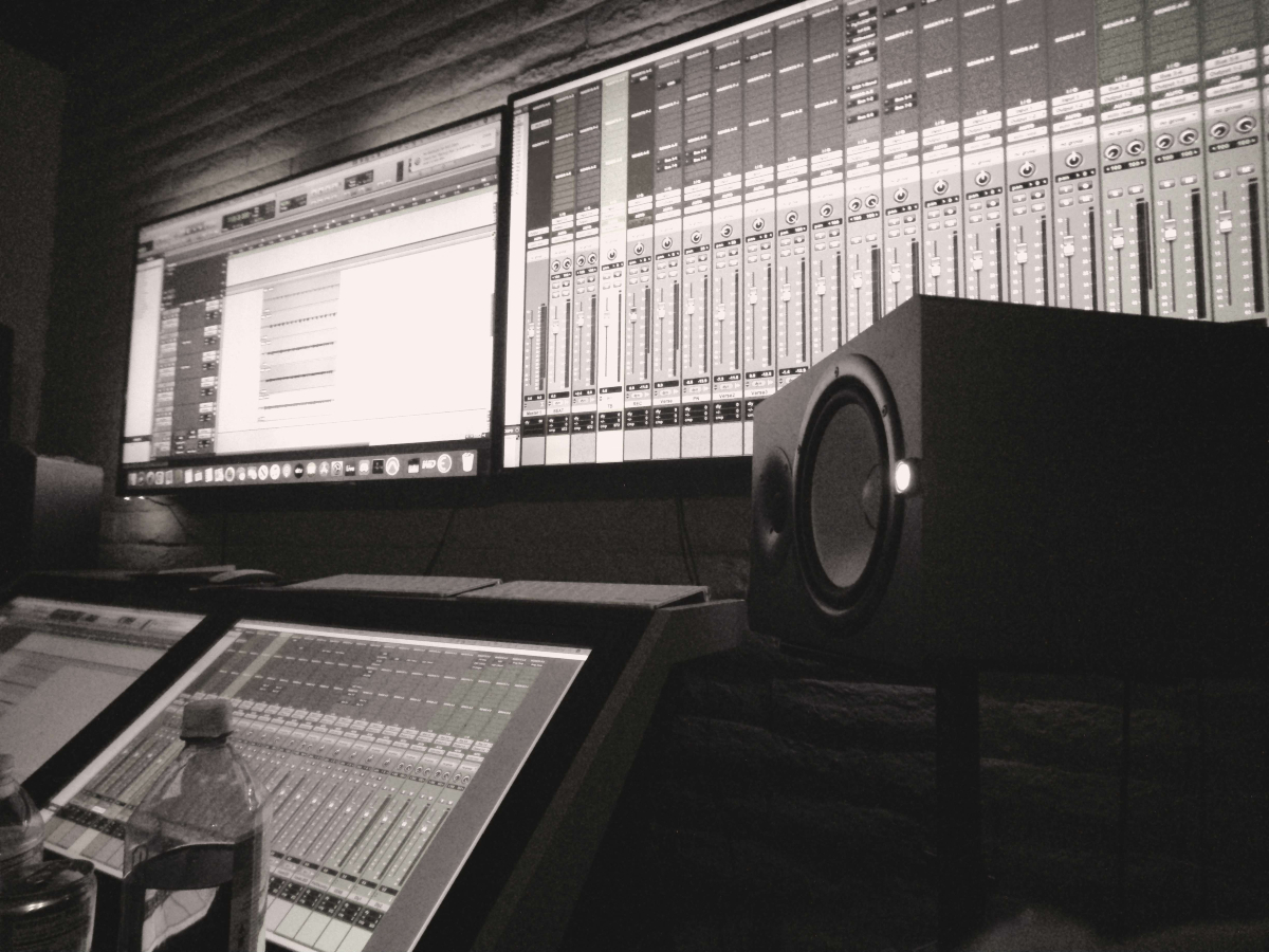 itsthetrees's tweet image. That summer hit ain't gonna make itself. Get into the studio today and put that passion to work🫶 #music #musicproducer #musicians #hiphopmusic #rapmusic #musicproduction #musicstudio #musicindustry #musicartist #musiciansofinstagram #localmusic