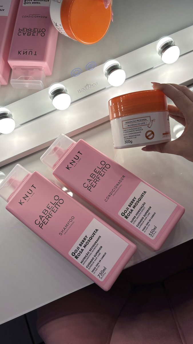 valentinaugcc's tweet image. Getting hair care as UGC work is a dream! #ugc #ugccommunity #ugcjourney