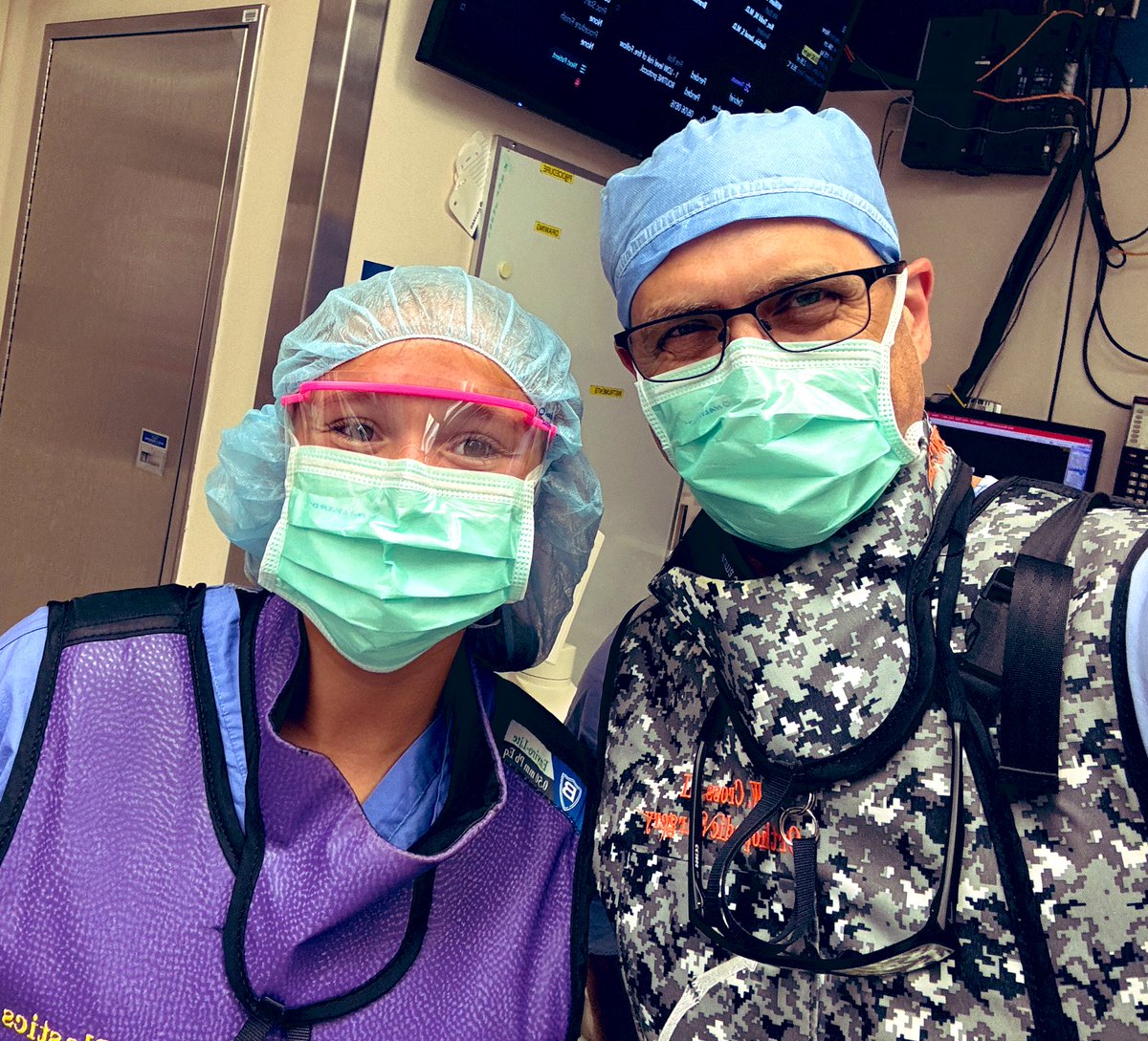 Always a treat to have bright and amazing pre-med college students shadow us in the OR! No need to convince - Ortho is the best! 😉 Say hi to Addie from UW-Madison! #premed #ortho #studyhard