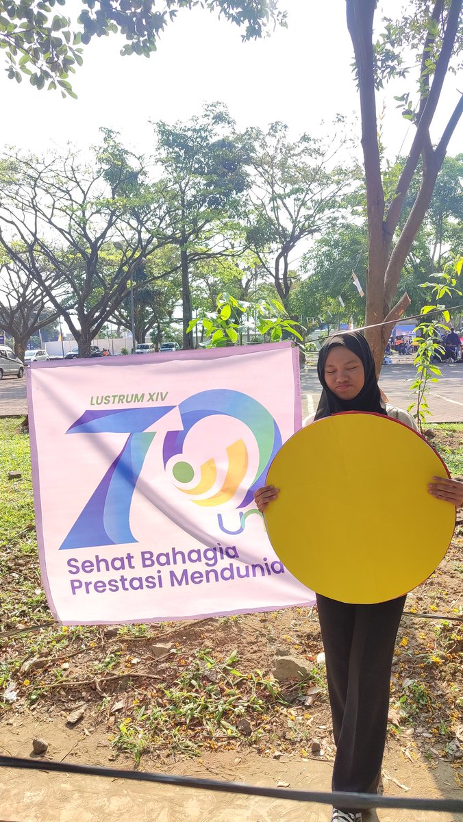 aufazraa's tweet photo. Aufa Zaskiah Rahma'Aini
FMIPA
Di pinggir sungai ada ikan cucut
Badannya panjang dan suka makan
Janganlah kamu jadi mahasiswa penakut
Berani mengambil risiko agar sukses di masa depan 
@BEMUMOfficial @pkkmbum
#CakraShowChallenge
#70tahunUM
#UniversitasNegriMalang
#RoadtoCakrawalaP https://t.co/N8QUfrVPU9