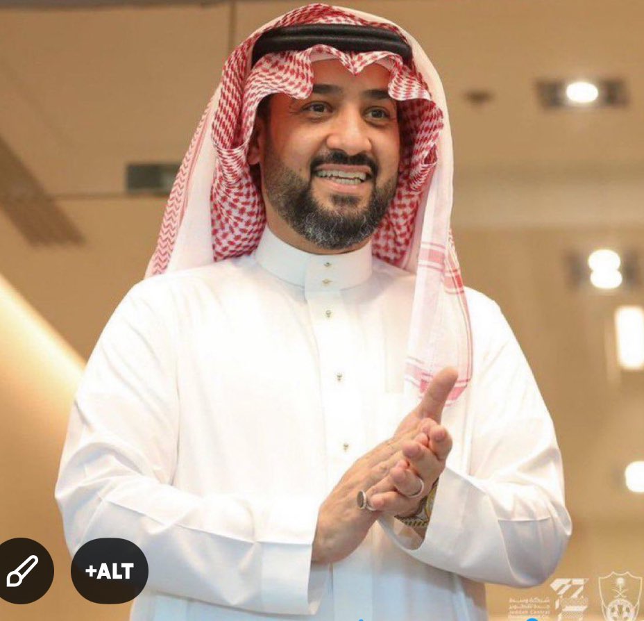 الرئيس بالنظام محدود ( الصلاحيات ) نتفق 

ولكن الأكيد … المنصب يحتاج الكثير ..واولها 

القلب الحي الغيور على نجاح الكيان 

والفهم الرياضي الممتزج بالذكاء والحكمة 

النجاح مرتبط بشكل كبير بالرجال الذين يتمتعون 

بالقيادة في منظومة العمل و ( الاذكياء ) الذين 

تحركهم عقولهم