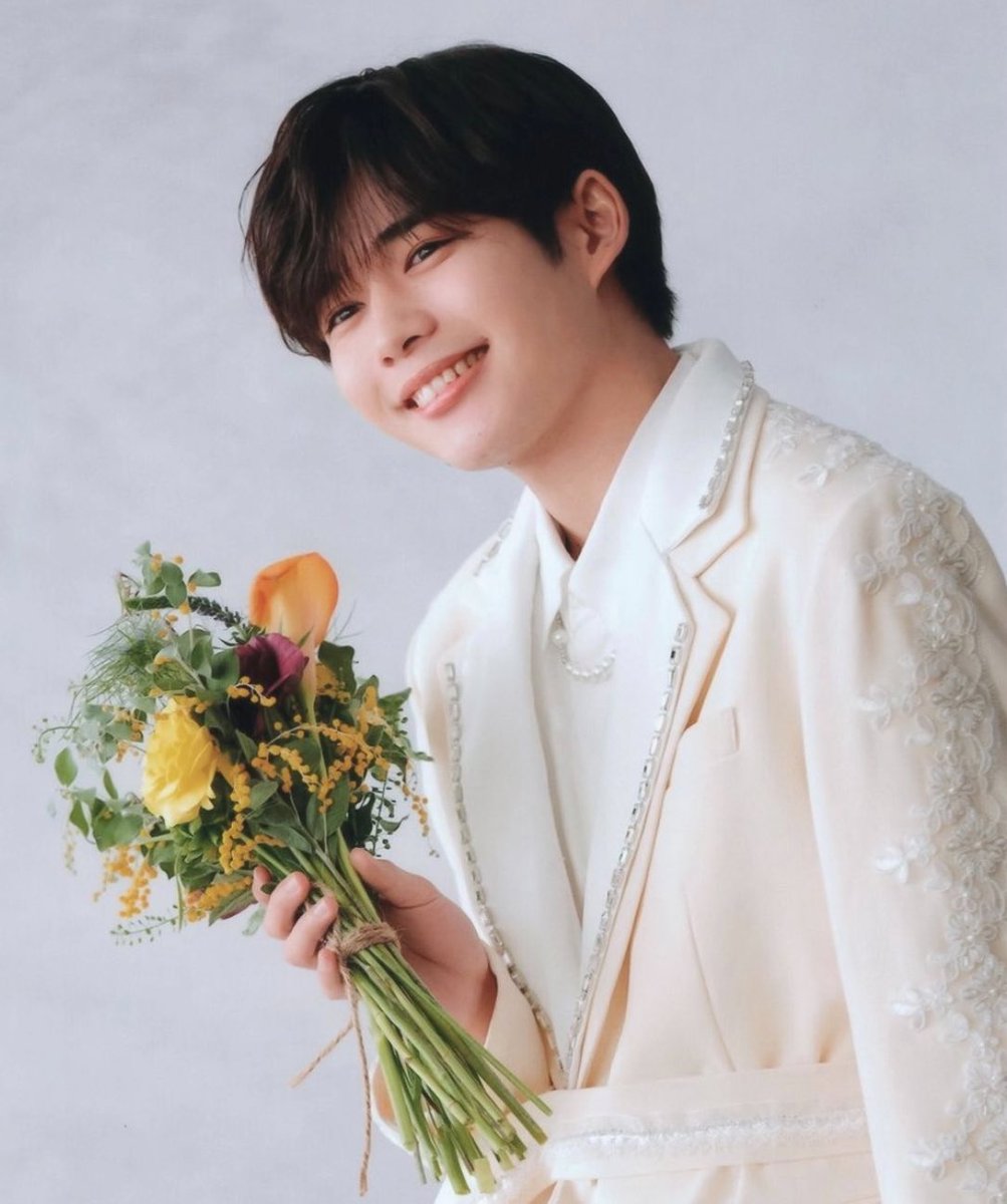 minmin37171's tweet photo. お誕生日おめでとう🎂
これからも一緒に見る景色が輝いたものでありますように💫
 #長尾謙杜誕生祭2024 https://t.co/30K9llfaUl