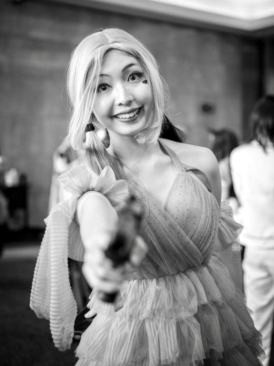 hkmasquerade's tweet photo. Animation-Comic-Game Hong Kong（ACGHK）

.

I feel that taking black and white photos of cosplayers (of anime characters) is actually quite appropriate, since to me, the fundamental form of animation is manga, and manga starts off black and white.

. https://t.co/bob0y5GGRo