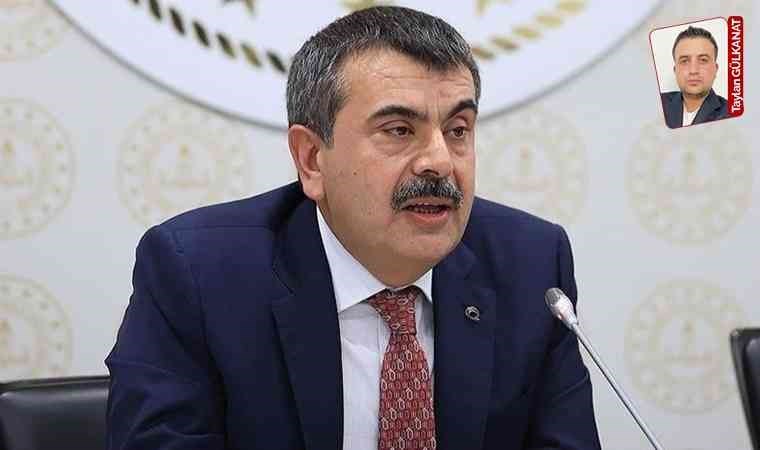 Bakan Tekin’in il/ilçe emri uygulamasını düşünmediklerini açıklaması büyük tepki çekti
cumhuriyet.com.tr/egitim/bakan-t…