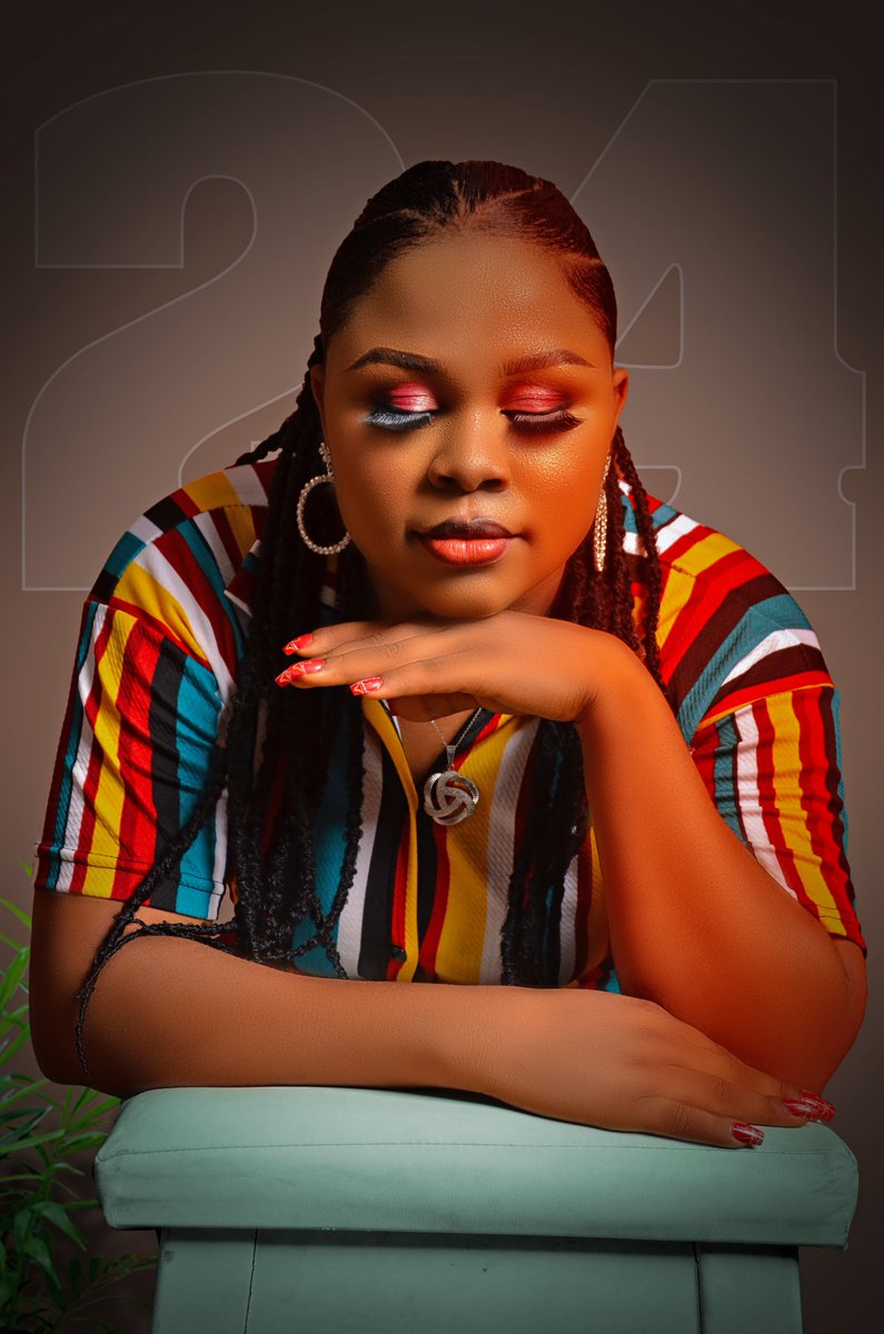 BlaqVisual's tweet image. Having some fun with my Camera 
Nikon d5300
Iso 200
1 Gel Light
Shutte Speed 1/500
@BlaqVisual