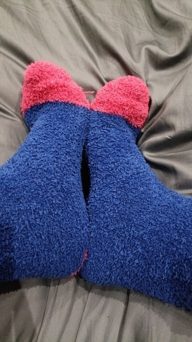 feetvenuscol's tweet photo. Perfectas para una noche fría...
#feetworshi̇p #feetsocks #feettribute #feetfetish https://t.co/eDwd9rvRy6