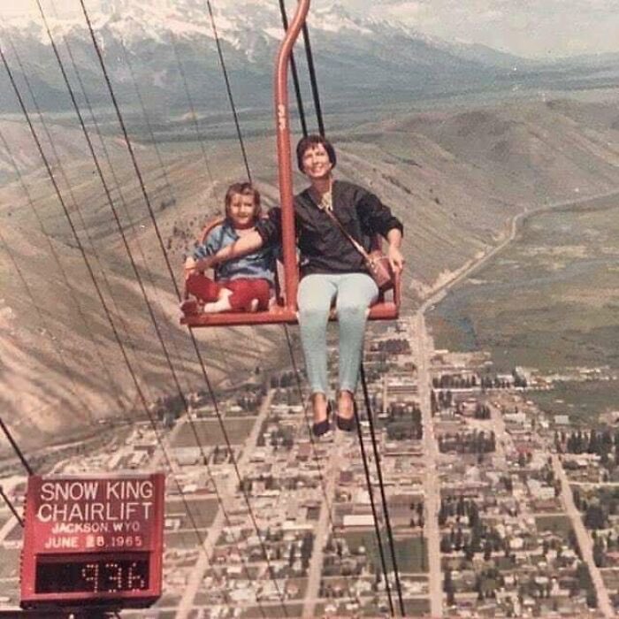 RelatocuriosoK's tweet photo. Normas de seguridad en la década de 1960. https://t.co/joDs0YtAIF