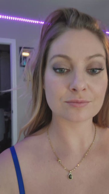 Veronica Weston is live now! https://t.co/zpIEIEzCrS https://t.co/2sb9X8eSvn<a href="/tag/mvsales"class="tags"><span>#mvsales</span></a>