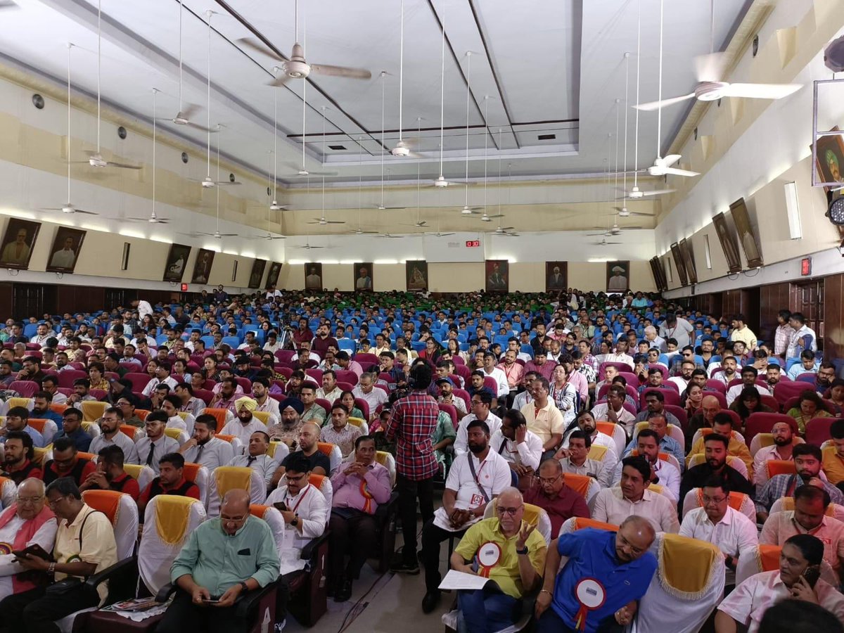kauratarun's tweet photo. 🚩 AIBEA’s 3rd National Youth Convention 2024 at Chennai 🚩

#AIBEA_YOUTH #AIBEA #YOUTH #CONVENTION https://t.co/j2W5rQNIll