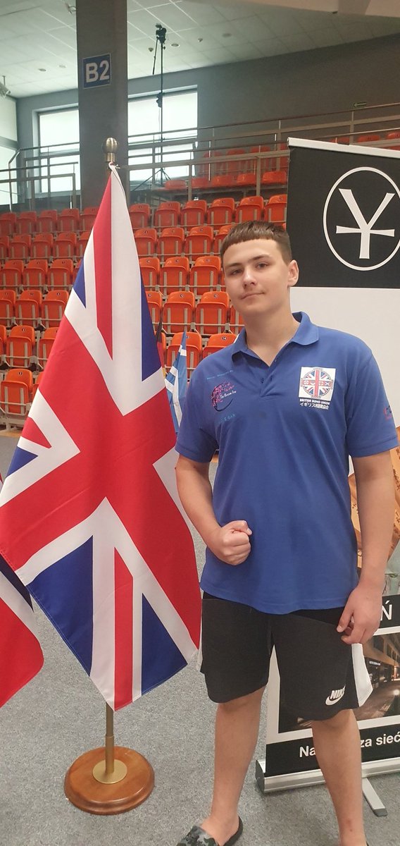 GZilkin's tweet photo. @JuliaLongbottom Young British sumo athlete needs your help. https://t.co/9GN9xRI9dt