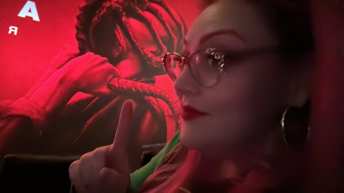 I am so seated … I could not possibly be more seated. This is the PEAK of seated #alienromulus