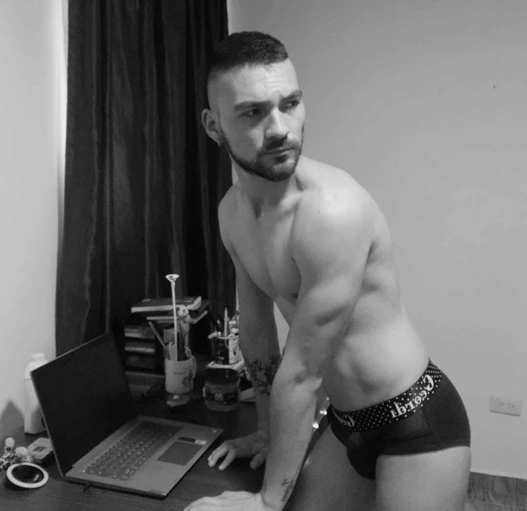 Quintero 🖤😎 tweet media