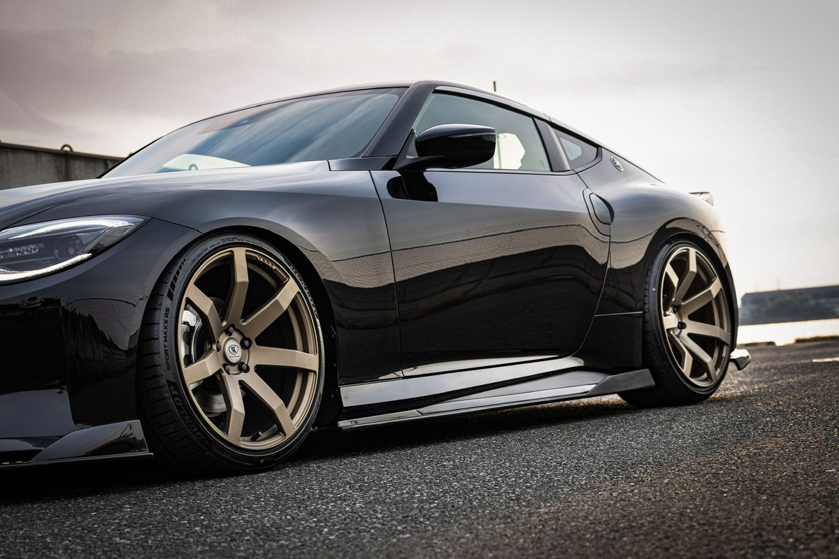 KuhlRacingJapan's tweet photo. NISSAN FAIRLADY Z by KUHL
👇bodykit「KRUISE KR-RZ34RR」
https://t.co/xPwOSjWUSb
👇rims「VERZ-RACING VRF01R」
https://t.co/MkOXODca4X
(画像のホイールのサイズ・カラーはまもなくリリース!)
#KUHL #bodykit #日産 #NISSAN #FAIRLADYZ #フェアレディZ #VERZ #rims #スポーツカー #クーペ https://t.co/ABd6xZErzK