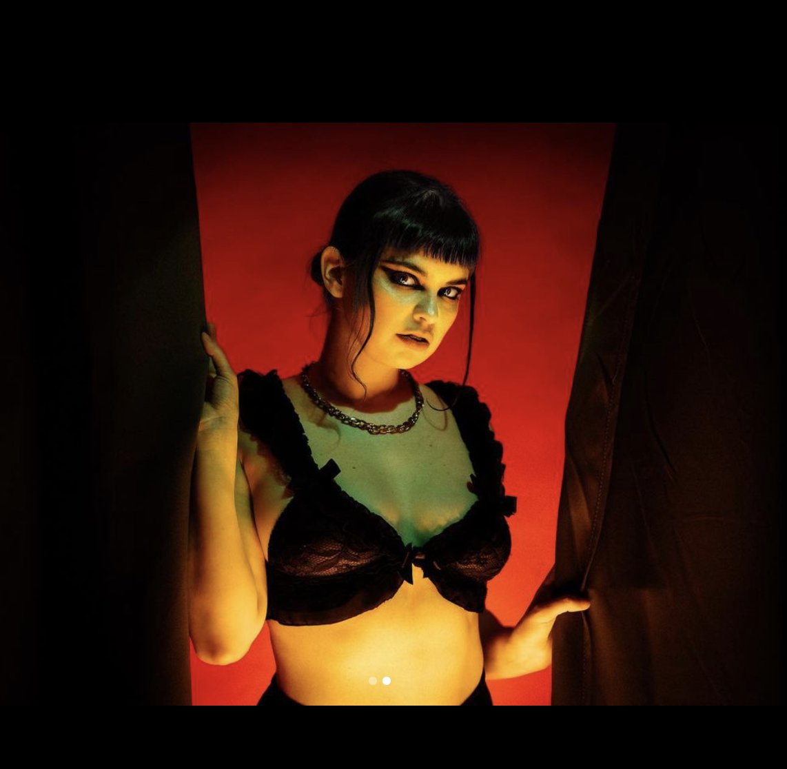 hey...it's me again talking about my only fans....link in bio etc