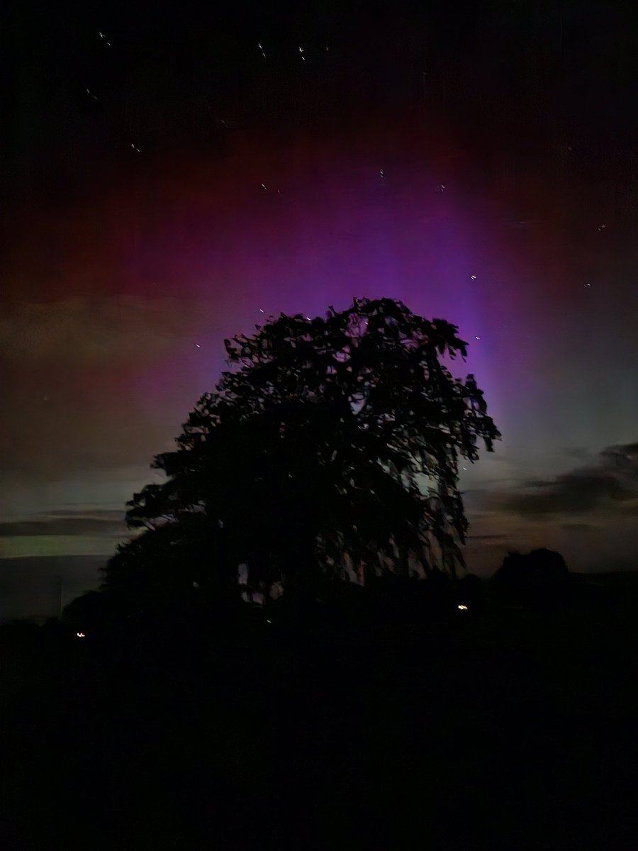 gordonpearson31's tweet photo. Perks of working the nightshift, what a show. https://t.co/Fqvi5xekn3