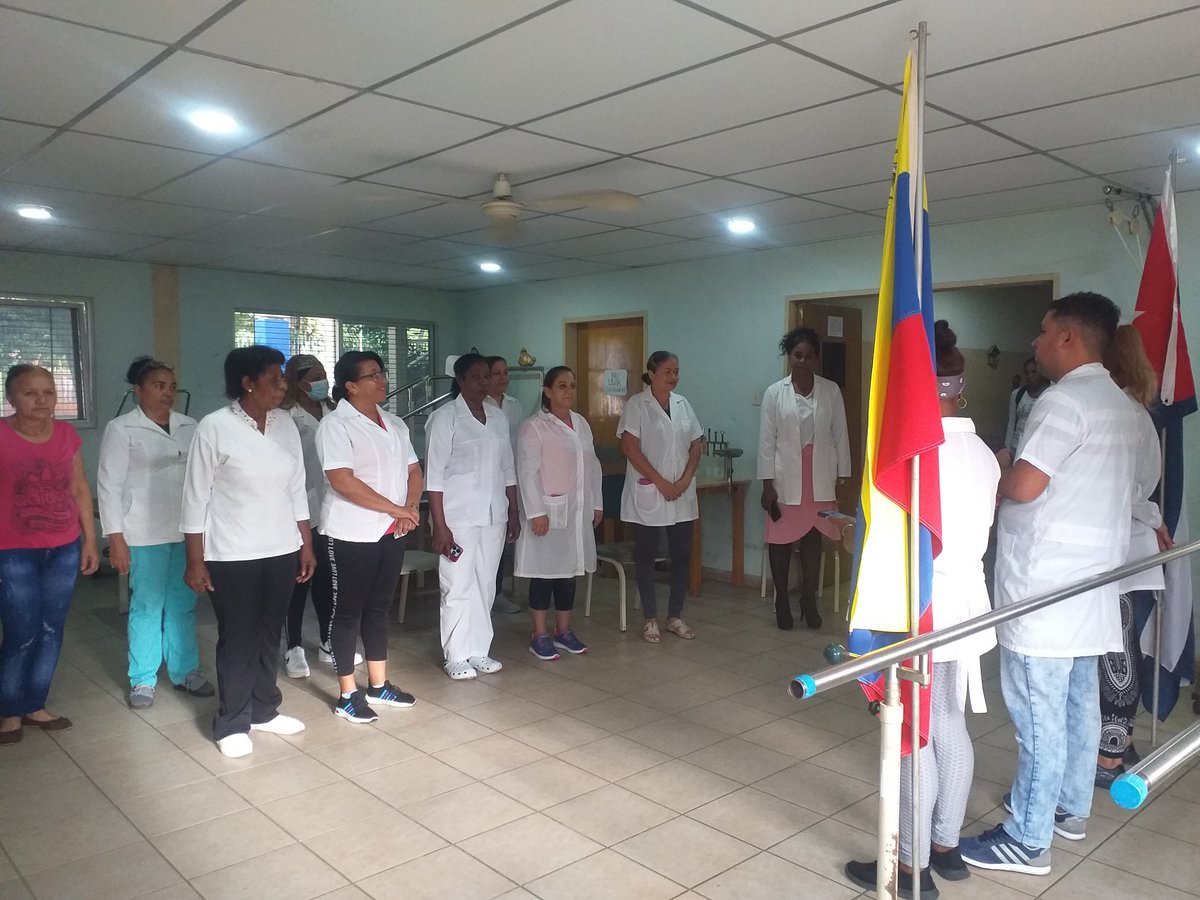 Se realiza matutino especial por el98 aniversario del natalicio del comandante Fidel Alejandro Castro Ruz. Luz guía e inspiración para la juventud de hoy y del mañana.
<a href="/cubacooperaven/">Brigada Médica Cubana en Venezuela</a> 
#CubaPorLaVida 
#CubaCoopera
@asicsanjoaquin
<a href="/DocenciaVen/">Docencia Ven</a> 
@mmcvencab