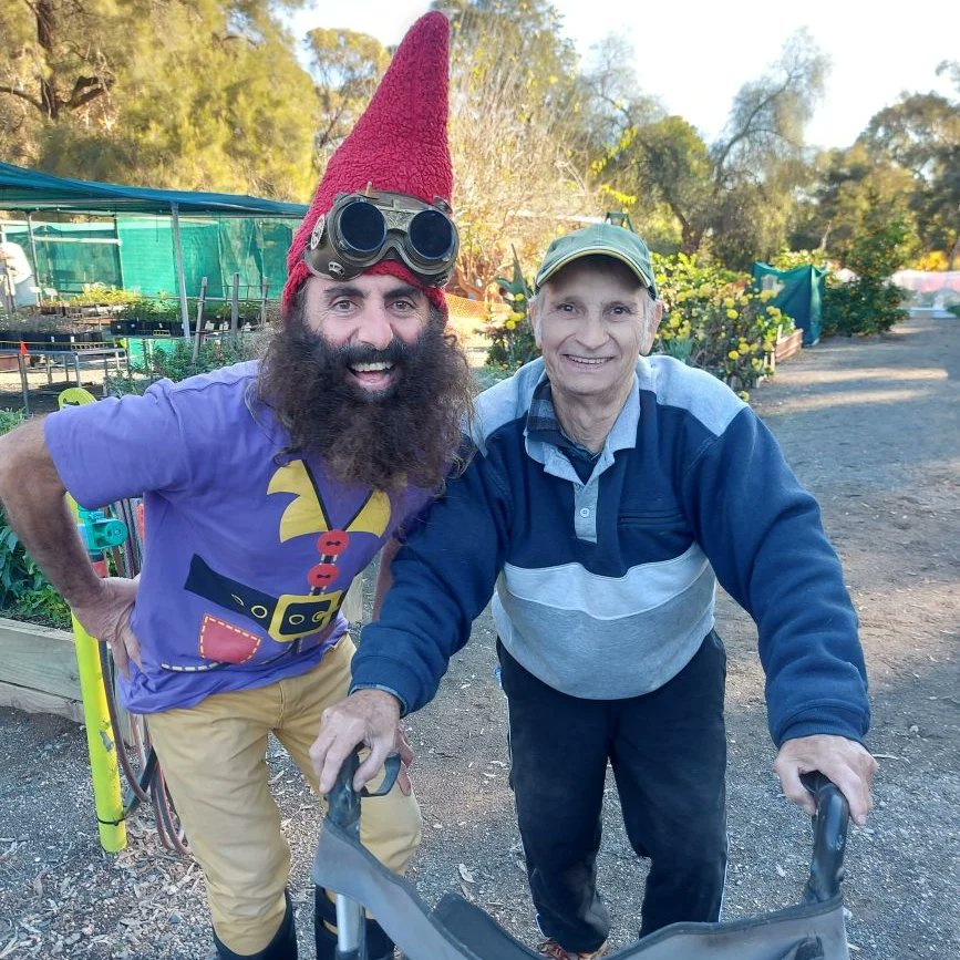 Our friends at the Forbes Riverside Community Gardens have lost one of their founding members, Denis Irvine.

Below are a few of my favourite pics taken when we brought Costa Georgiadis as special guest to the FRCG Open Day in 2021.
Condolences to Gail. 
RIP Denis.