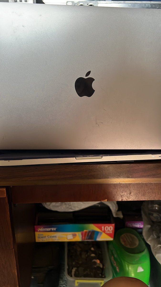 My cuz Luckie Hollins got me hype!!!!
So I had to give it to yall like this

I fix Mac computers if you need more memory or more space that’s what I do!!!
From 2009 Mac’s to 2015’s
770 912 6878

I also do these where I’ll get you apps with the free movies !!!!

770 912 6878