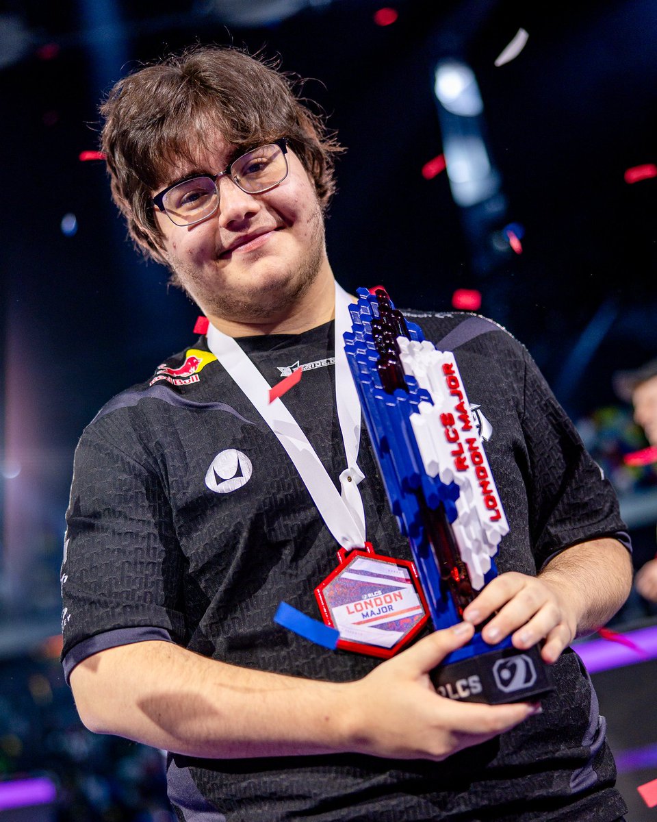 G2esports's tweet photo. A champion, a goat, and (for today) a birthday boy 🥳

Happy Birthday @At0micRL https://t.co/ighL44vSyr