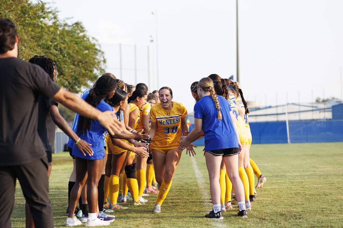 BellaJGalan's tweet photo. Season Opener is 3 days away! โฝ๏ธ So grateful to be a part of this amazing team. Itโs great to be a Cowgirl! GOD is great!! Geaux Pokes!๐๐ #collegedebut https://t.co/0G8adJuWtt