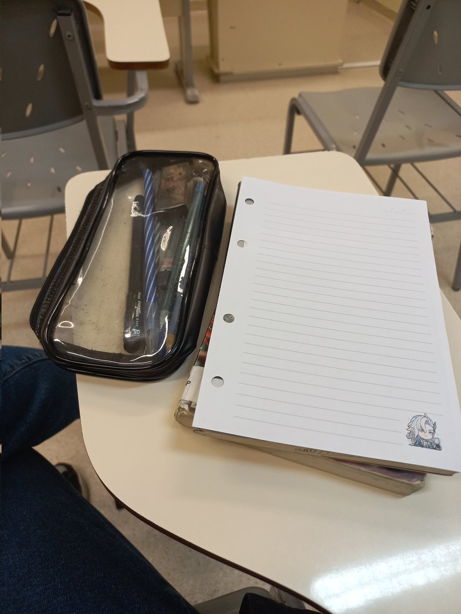 superjrunior's tweet photo. forgot my supplies at home and now i have to face my class with only my pencil case and a borrowed paper https://t.co/ScdDJDeV6O