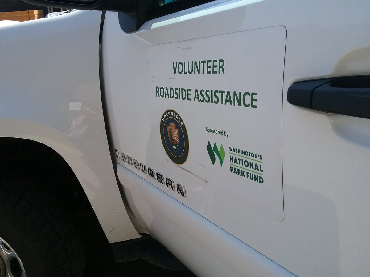 This is a program we wish all visitors of Mount Rainier knew about! Get to know the Roadside Assistance Volunteer Network 🚗 
wnpf.org/2024/08/08/her…