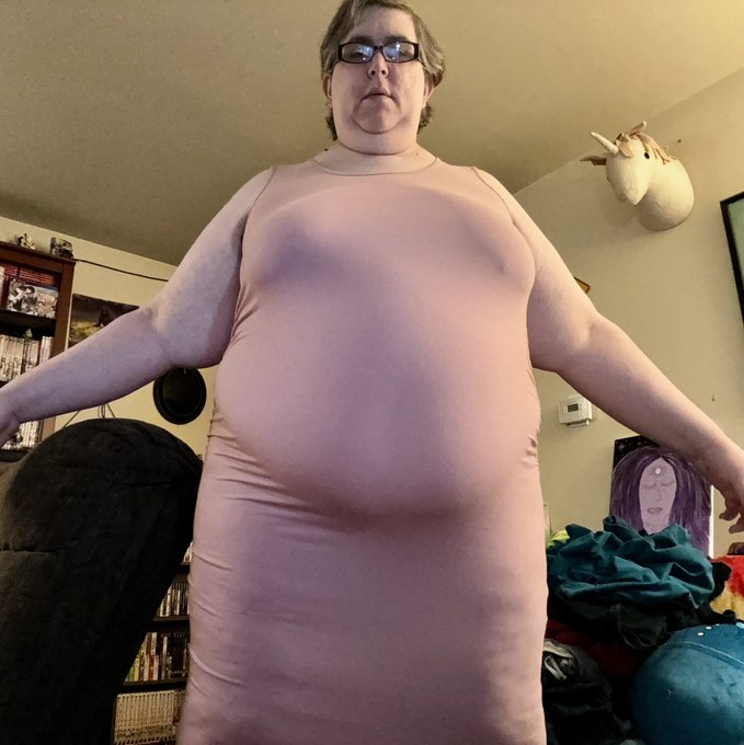 Some preview pics for my most recent OF vid! Link below:  https://t.co/lck0h0ifdd  #gainer #feedee #feeder<a href="/tag/bbw"class="tags"><span>#bbw</span></a><a href="/tag/belly"class="tags"><span>#belly</span></a><a href="/tag/of"class="tags"><span>#of</span></a><a href="/tag/feedee"class="tags"><span>#feedee</span></a><a href="/tag/feeder"class="tags"><span>#feeder</span></a><a href="/tag/moobs"class="tags"><span>#moobs</span></a><a href="/tag/gainer"class="tags"><span>#gainer</span></a>