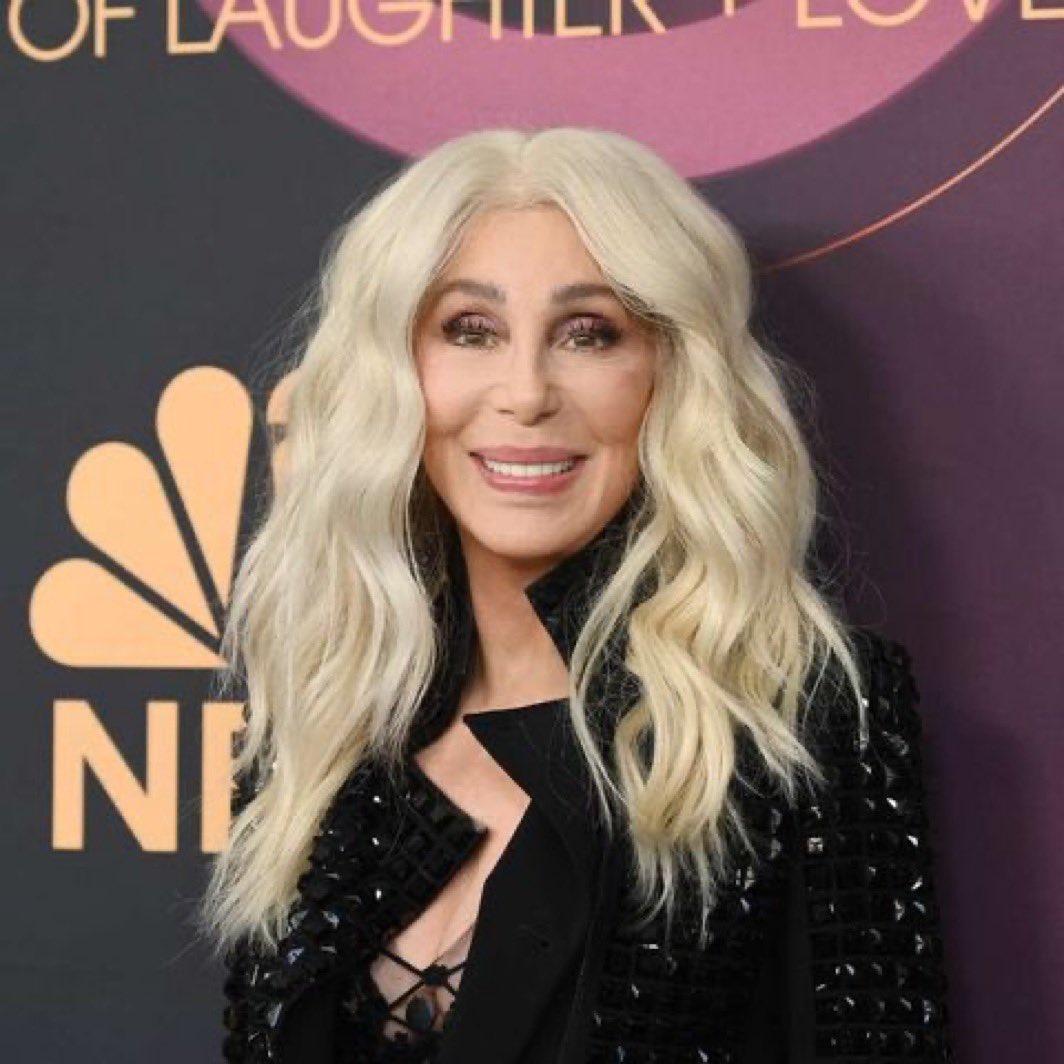 wakeupusa's tweet image. 🚨DEVELOPING: Cher OFFICIALLY Says She will leave America if Trump becomes President!

“I almost got an ulcer the last time,” she says. “If he gets in, who knows? This time I will leave [the country].”

What’s your goodbye message to Cher?