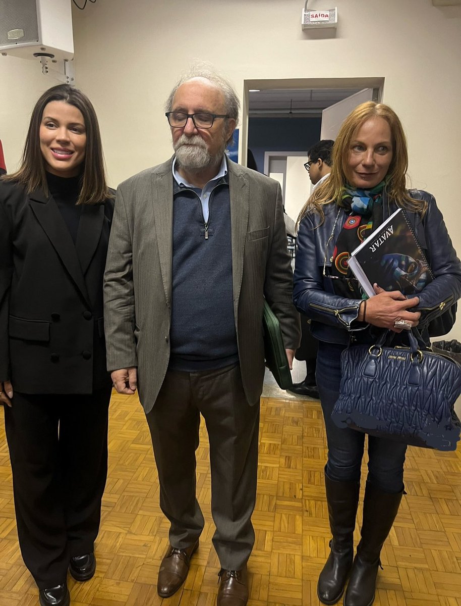 CampanariFabi's tweet image. Honored to attend Dr. Miguel Nicolelis&apos;s
lecture today.

His pioneering work in brain-machine interfaces highlights the incredible potential of Al &amp;amp; Data Science. 

अधिक देखें   ⊹★🔭๋࣭

Proud to be an AI Data Scientist student at PUCSP🫶

#Neuroscience
#AIDataScience #PUCSP