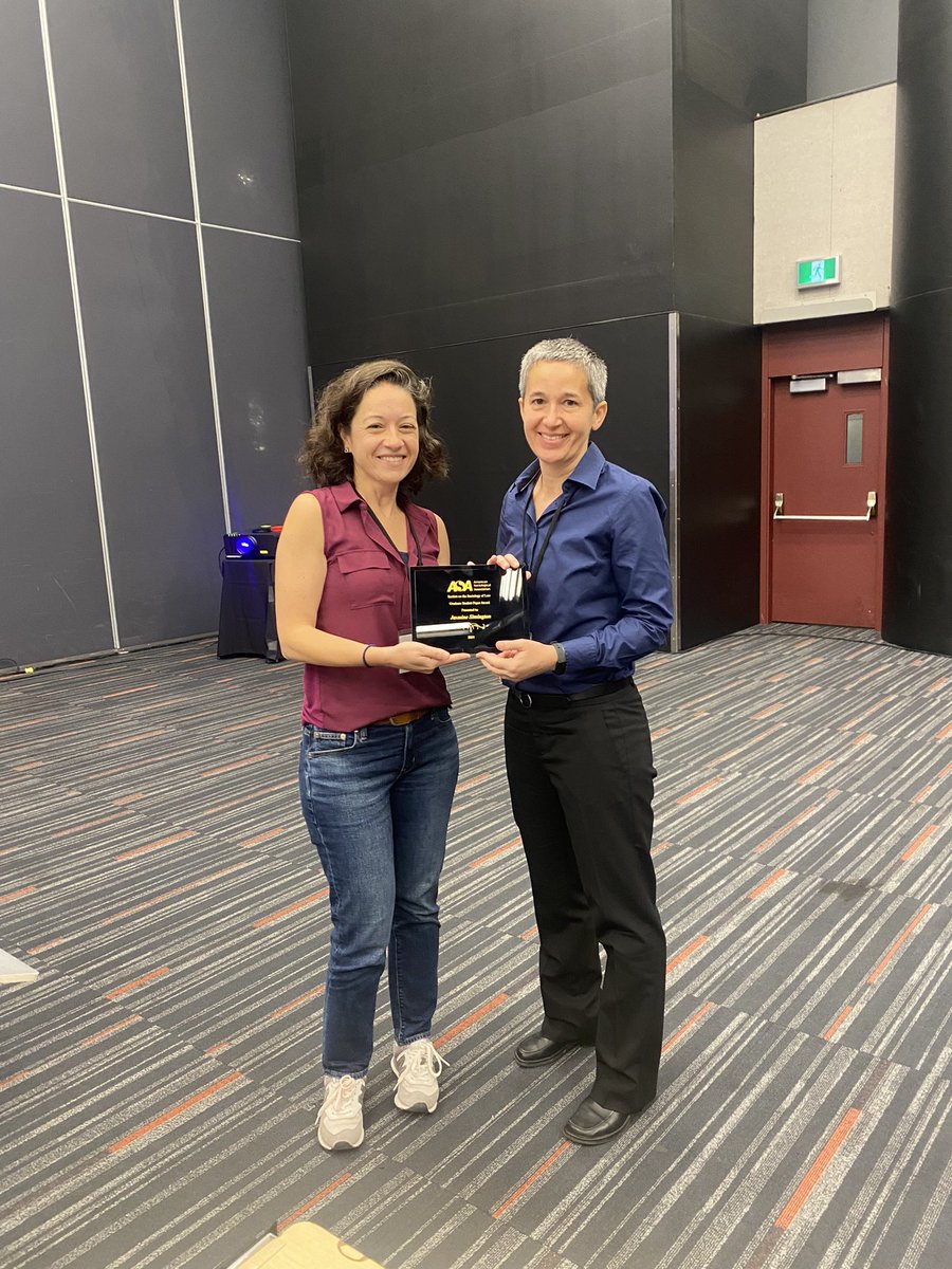 SocLawSection's tweet image. Award #ASA2024 !
Graduate student paper award in the Sociology of Law awarded to Jasmine Simington, for “Displaced Trust: Disrupting Legal Estrangement during Disaster Recovery.” (with thanks to Sandra Levitsky for the cameo appearance to receive it!)
Congrats Jasmine !
