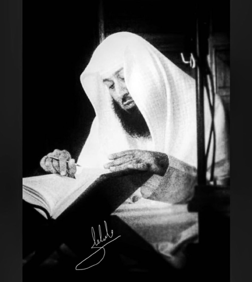 يا شهيدًا يُميتُ قلبي فقدانه💔
ذكرى وفاة فقيدي فلذة كبدي وقرّة عيني #الوليد
 الذي فاز بلقاء ربه يوم 13/8/2017

ستظل ذكراك في قلوبنا مهما مرت السنوات والذكرى تؤلمنا لكن رحمة الله واسعة
 اللهم ارحمه رحمةً تسع السماوات والارض
وأسكنه مســاكن الأخيـارواجعلهُ في جنتك
آمنًا مطمئناً يارب