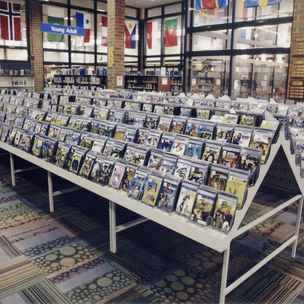 BrendanMurphy's tweet image. In the 2000's I could buy and own a CD for life.  Now I have 3 kids paying a lifetime subscription to listen to music.  #costofliving #subscriptionscam #grifter