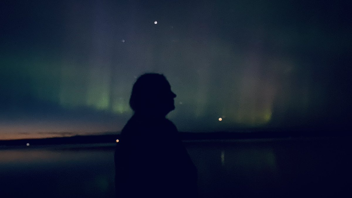 sensien's tweet image. Stunning Aurora tonight 😳