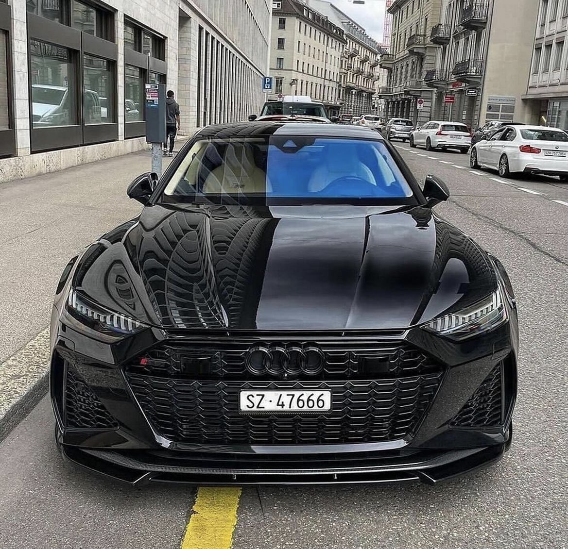 LuxuryCars365's tweet photo. Audi RS7 🏴‍☠️ https://t.co/XRHlczcdY0