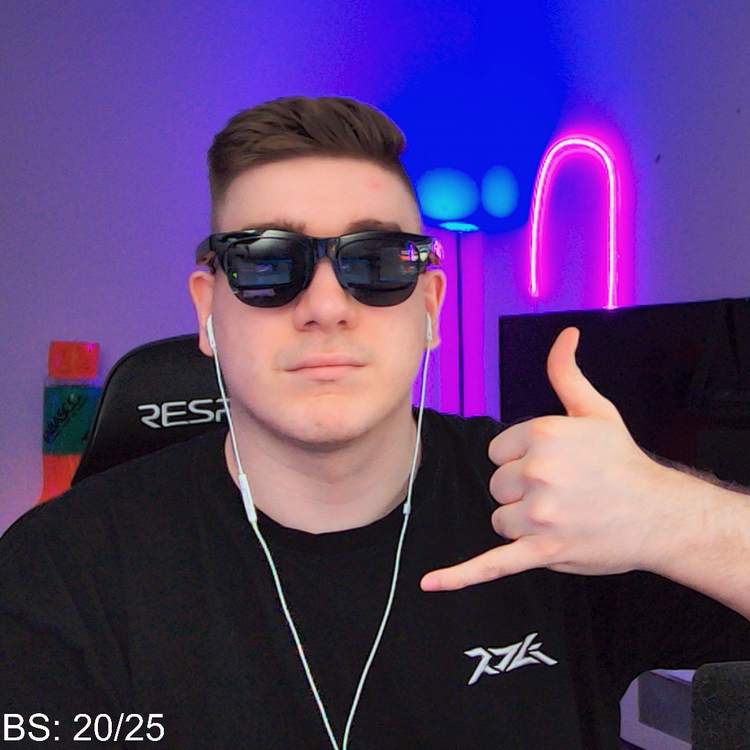roliFPS's tweet photo. LIVE ON TWITCH 💜

Short Stream today &amp; SND w/ chat 🫶
🔗: https://t.co/GyO7SyAwcf https://t.co/sCRsLXTGbN