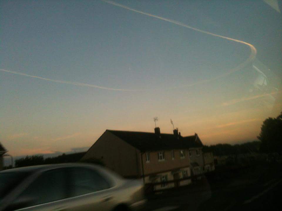 ALJ1979's tweet photo. @neiltyson explain that then please. Can a plane do a u turn ? https://t.co/WYg5xQV27S