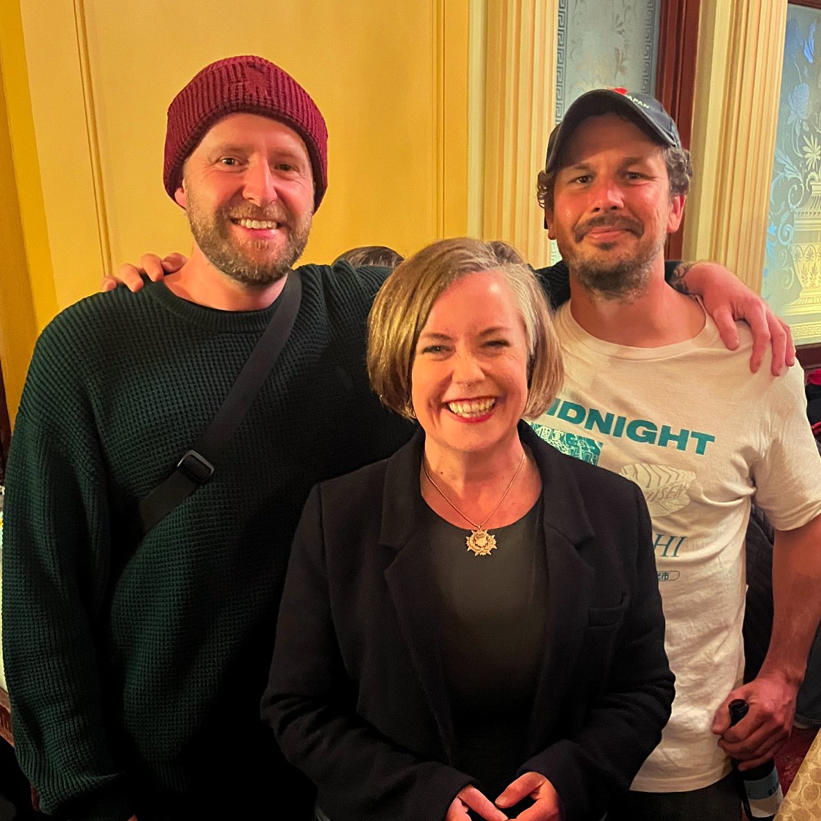 11 years ago (with many others!), these two legends started Sydney Skateboard Association &amp; successfully advocated for new #skate facilities in Sydney.

Today, Sydney Park, Waterloo, Glebe &amp; a new ramp in Zetland stand in honour of them. Also🥇🥇Olympic gold!

Thanks legends!🙏🏻