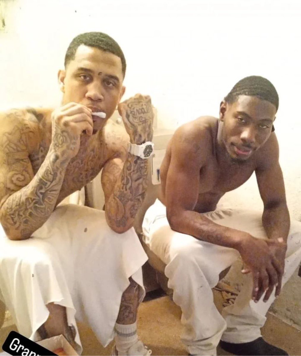 Granny don't worry about yo baby IM BUILT 1017 LandKord Live from da Trenches