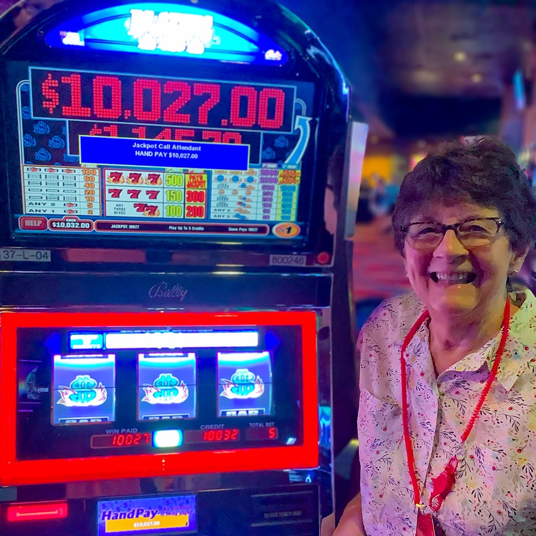MohawkCasino's tweet image. 🥳 Way to go, Nancy! Congratulations on your $10,027.00 jackpot on Blazing Dollars! #mohawkcasino #quickhit #casino #hotel #localcasino #topcasinony #stayandplay #blackjacknearme #callattendant #handpay