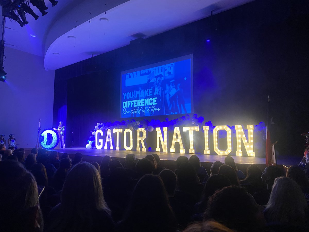 Rosey Thompson (@readwithrosey) on Twitter photo So excited for this new leadership! Convocation was absolutely on point today! <a href="/DrBrownEDU/">Rebecca Brown</a> brought the energy and we are ready! #GatorNationππ So excited for this new leadership! Convocation was absolutely on point today! <a href="/DrBrownEDU/">Rebecca Brown</a> brought the energy and we are ready! #GatorNationππ