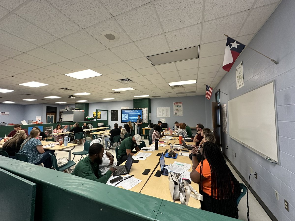 Had an amazing day with <a href="/HISDHornets/">HUNTSVILLE ISD</a> working with their CTE department on how to provide the best education possible for students with disabilities!Teachers participated in case studies &amp; developing a profile sheet for their classes #inclusion #CTE #specialeducation