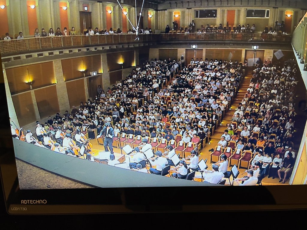 uyo_sns's tweet photo. 第16回定期演奏会は無事に終了しました。
熱演を終えた団員たちは、ホールを埋め尽くす満席のお客様から万雷の拍手を受け、晴れ晴れとした笑顔に溢れていました。
#浦和ユースオーケストラ
#彩の国さいたま芸術劇場
#満員御礼 https://t.co/n26UxT43ZU