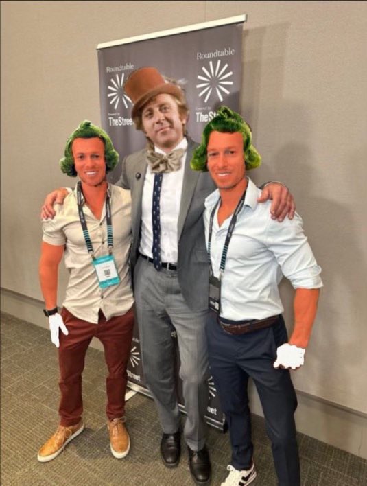 realmflynnJR's tweet photo. Hey @elonmusk 

The Oompa Loompa brothers @EdKrassen and @krassenstein should be no where near community notes.

They are left wing propagandists of the worst kind. https://t.co/VN8wYGQhx0