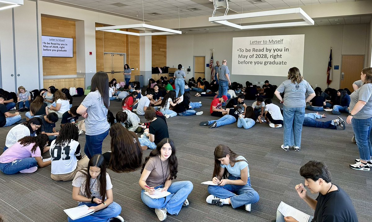 OCAwolves's tweet photo. Freshmen writing a letter to themselves on their first day of high school to their future Senior self that they will read again in four years right before graduation (May 2028). #ECISDFirstDay @EctorCountyISD @OdessaCollege @OCA_AVID @Abila_inAVID @AVID4College https://t.co/bY8MTd6KV1