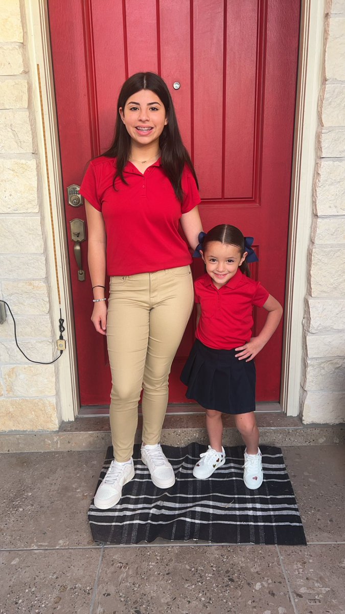 My girlies had a great first day of school! 🍎✏️