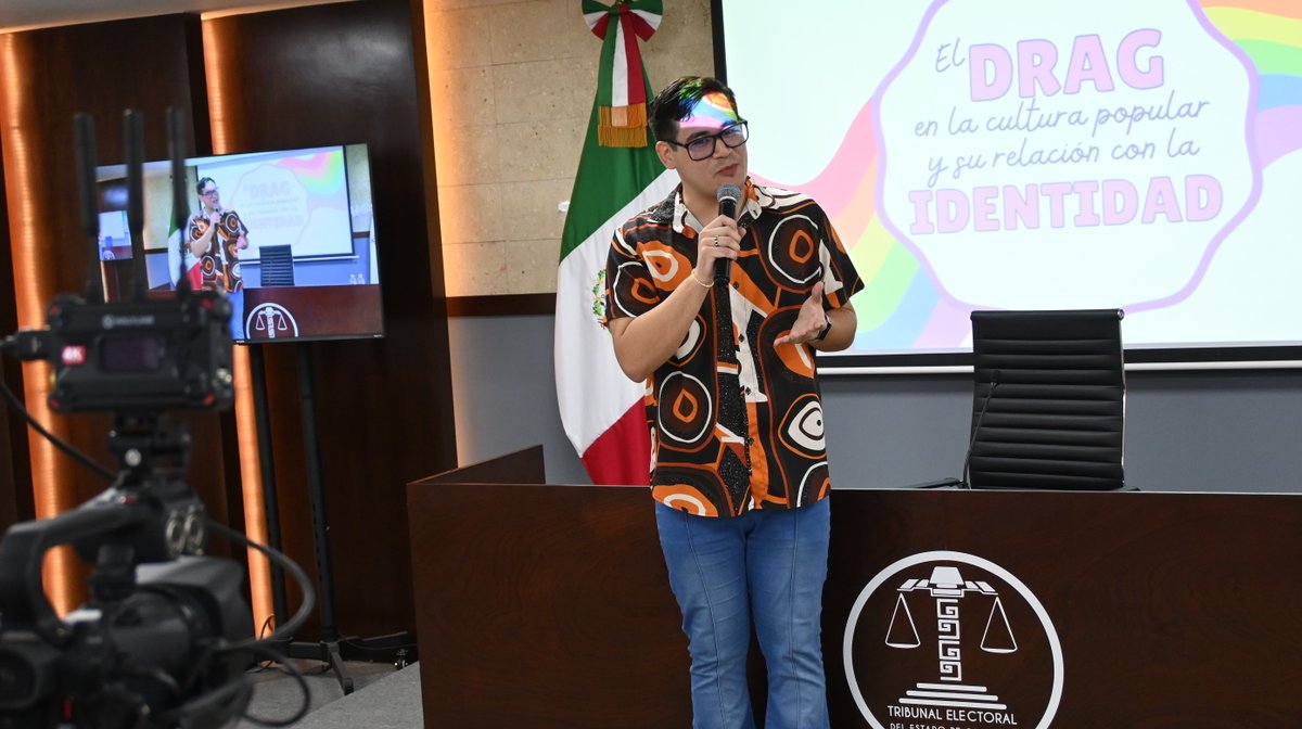 IEECampeche's tweet photo. En representación del IEEC, Titulares de la #UG y #CSocial participaron en la plática "El Drag en la cultura popular y su relación con la identidad", impartida por el @teecampeche. Álvaro Montero, "La tía Vero", entabló diálogo con las/los asistentes sobre conceptos del "drag". https://t.co/XyRKGmVIXV
