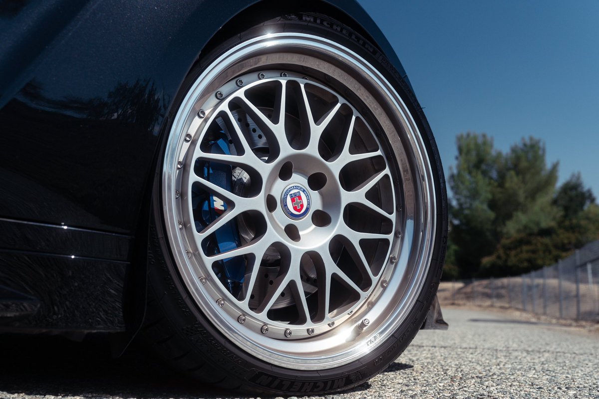 𝚎𝚕𝚒 tweet media