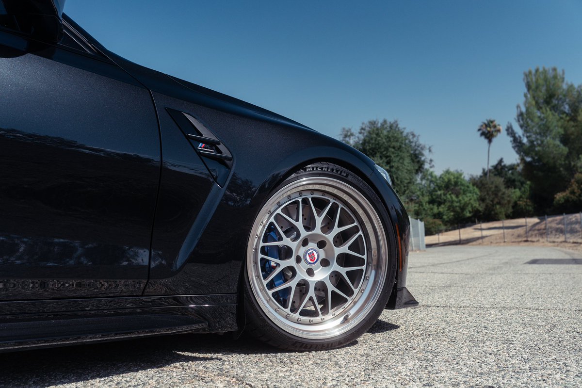 𝚎𝚕𝚒 tweet media